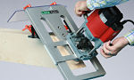 Position router on guide plate